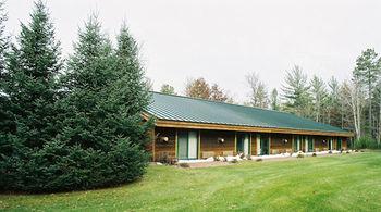 Whitetail Lodge Saint Germain エクステリア 写真